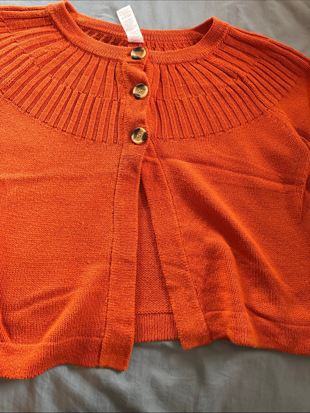 Cropped Orange Short-Sleeve Knit Cardigan - Picture 4 of 4